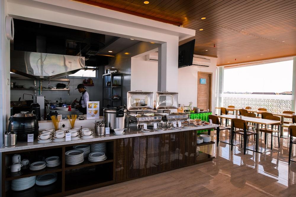 Boss Legian Hotel Powered By Archipelago Dış mekan fotoğraf