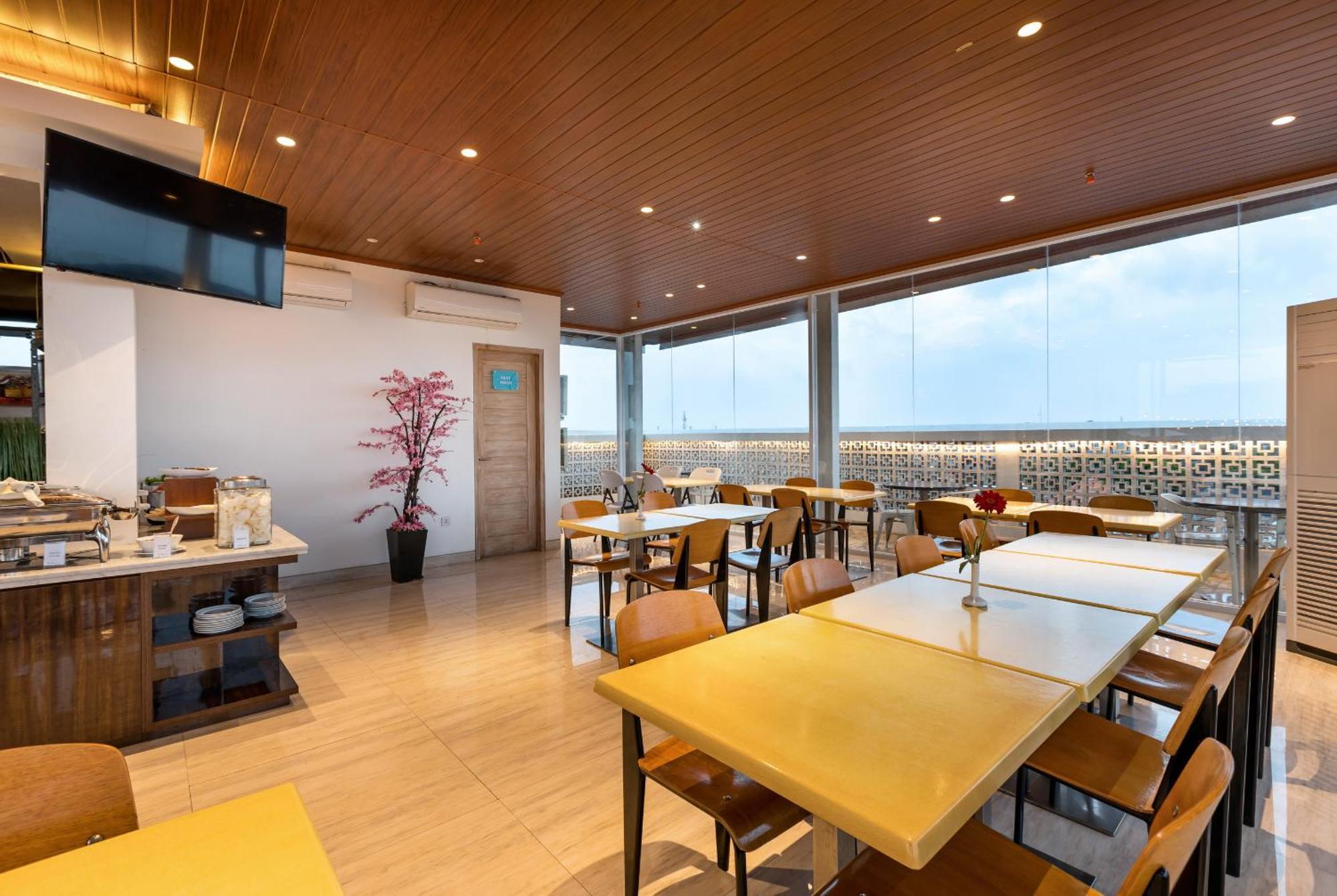 Boss Legian Hotel Powered By Archipelago Dış mekan fotoğraf