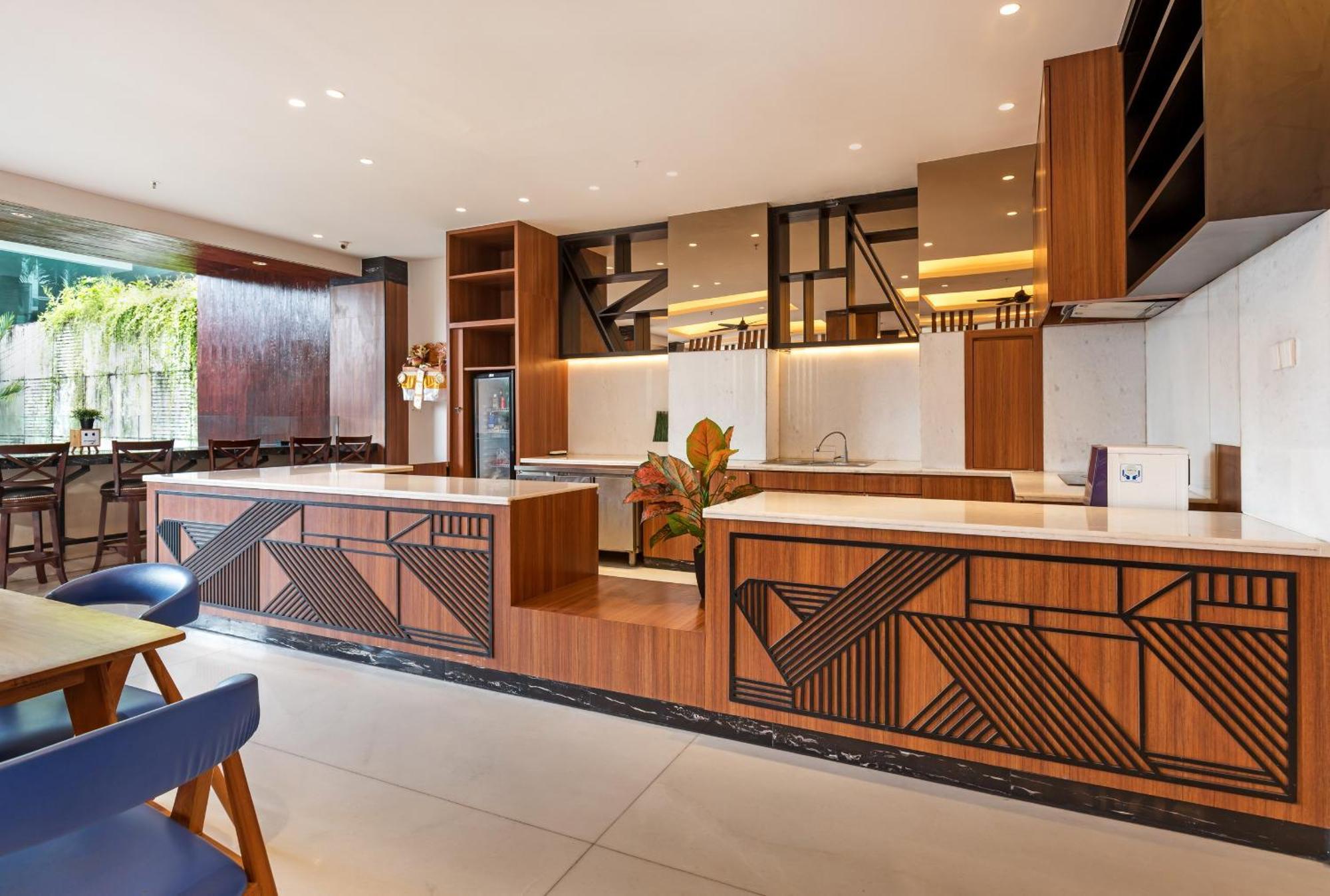 Boss Legian Hotel Powered By Archipelago Dış mekan fotoğraf
