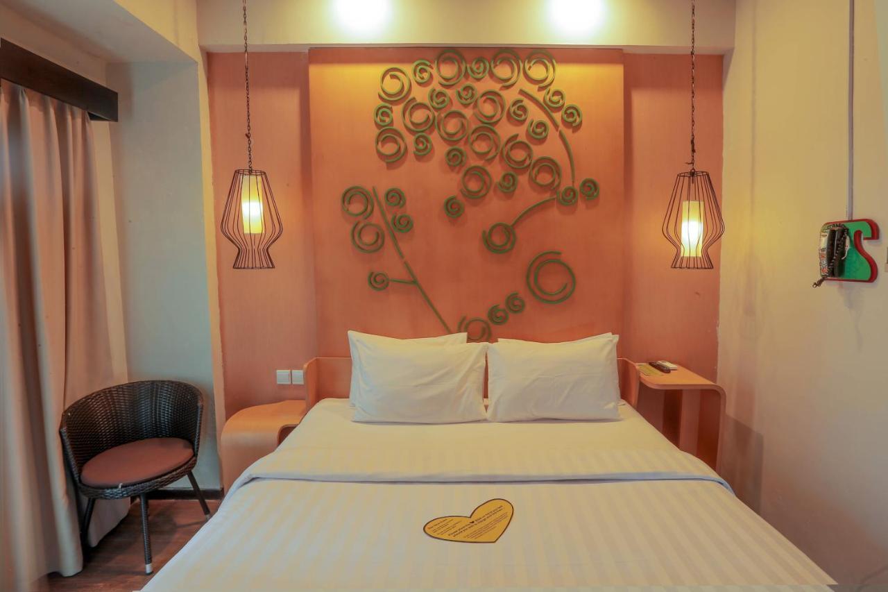 Boss Legian Hotel Powered By Archipelago Dış mekan fotoğraf